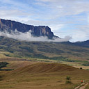Widok na Kukenan-Tupei w drodze na Roraimę